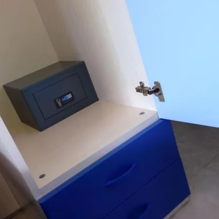 Have Fun In Our Modern ביביונה